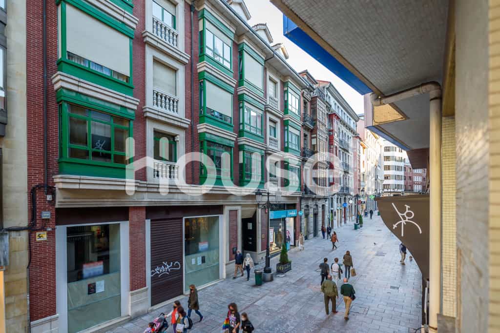 Condominio nel Oviedo, Principado de Asturias 11614731