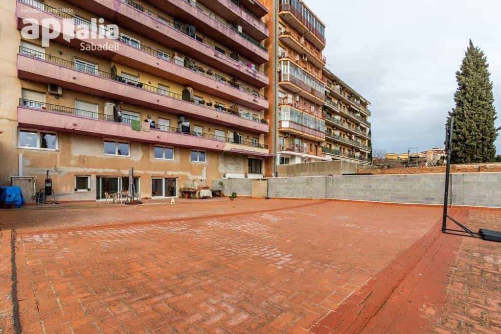 Condominium dans Sabadell, Catalunya 11614743