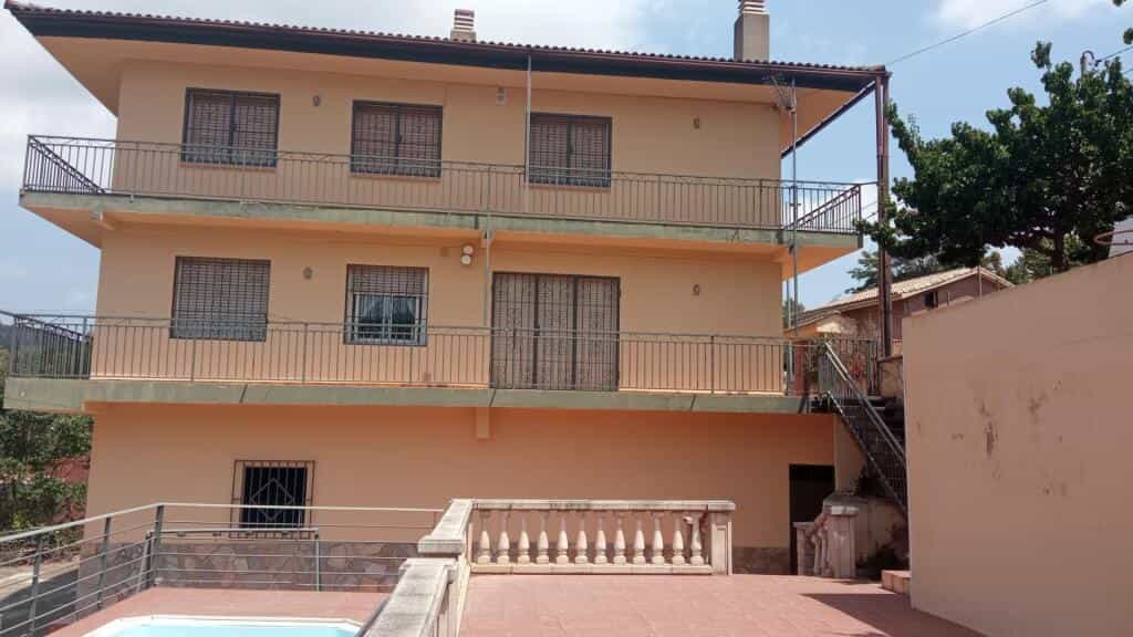 Будинок в Vallirana, Catalonia 11614747