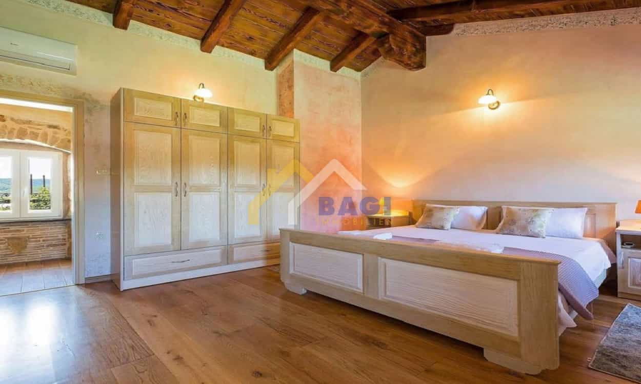 House in Zajci, Istria County 11615571