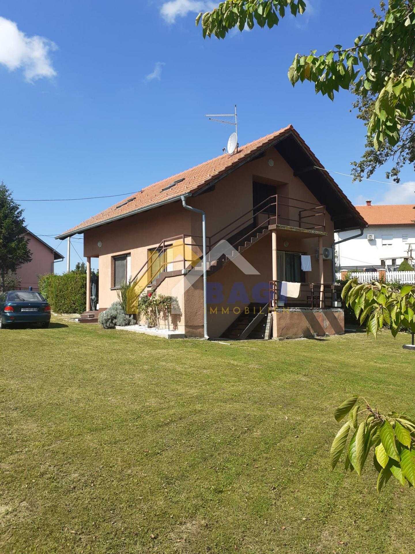 房子 在 Zlatar, Krapinsko-Zagorska Zupanija 11615669