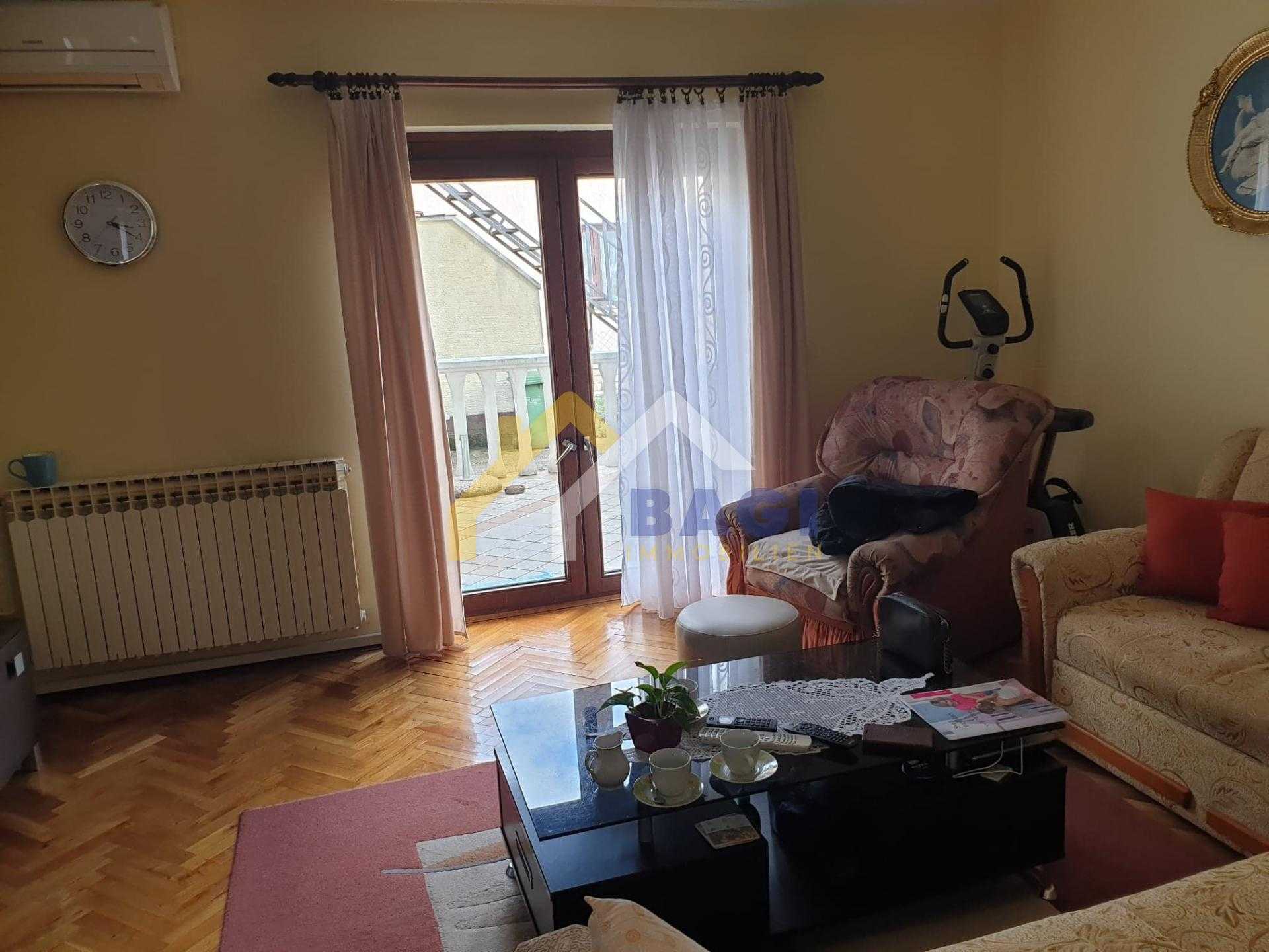 집 에 Petrovina Turopoljska, Zagreb County 11615749