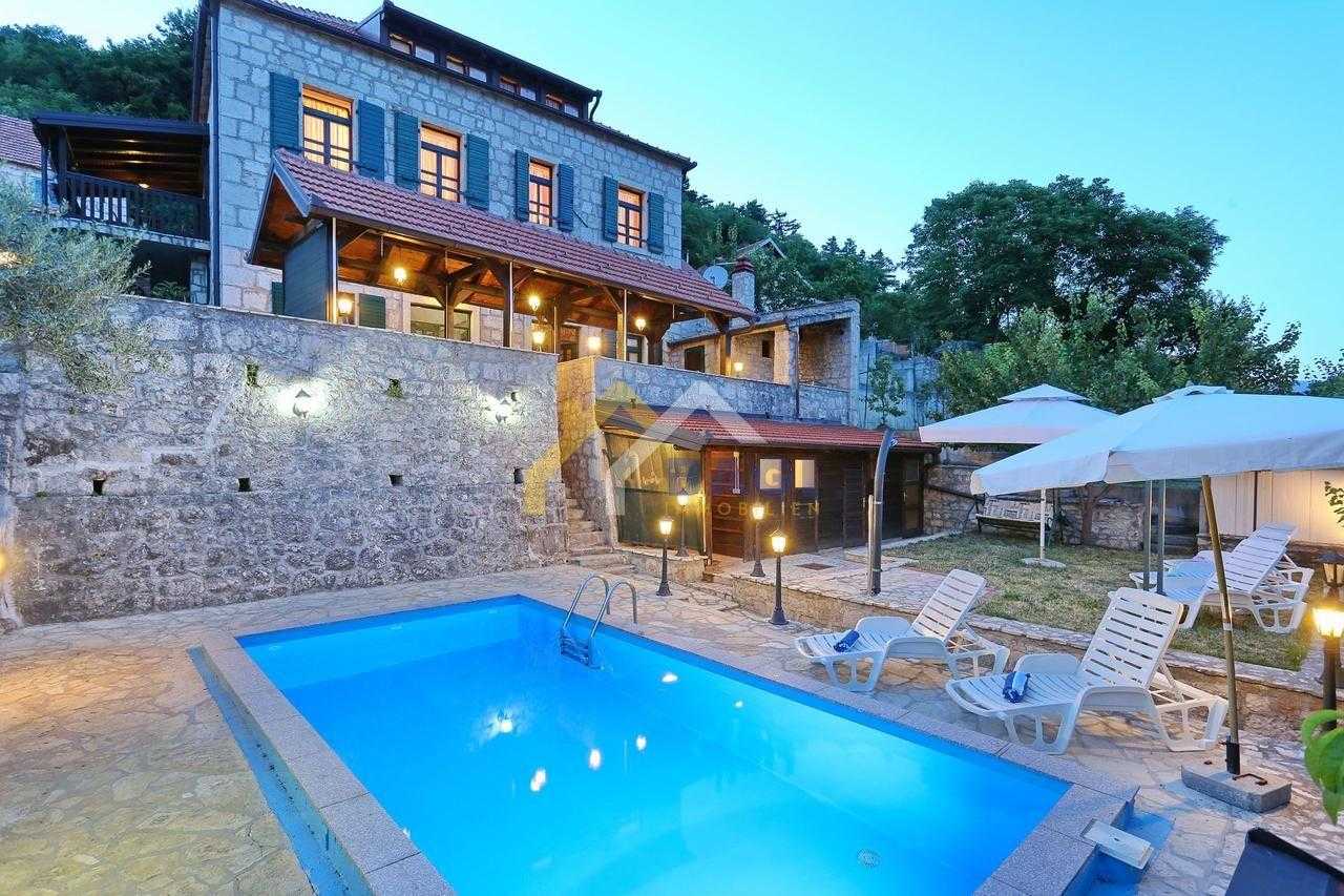 Haus im Vrlika, Splitsko-Dalmatinska Zupanija 11615775