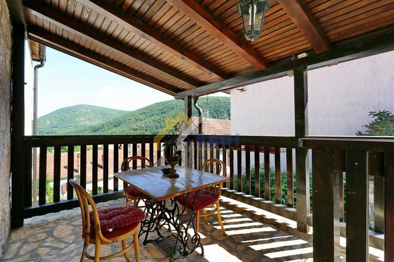 Rumah di Vrlika, Split-Dalmatia County 11615775