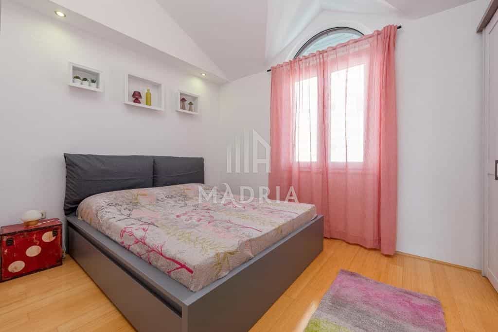 公寓 在 Kožino, Zadar County 11616348