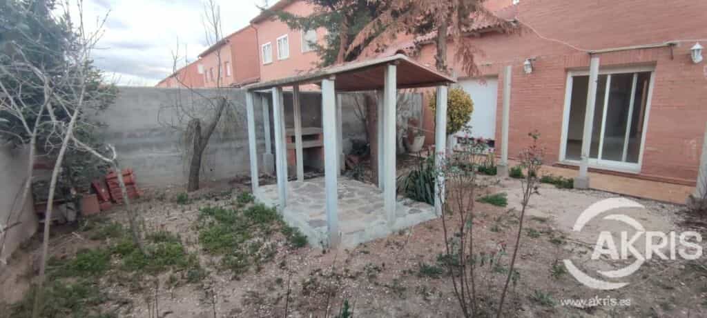 Haus im Chozas de Canales, Castilla-La Mancha 11616746