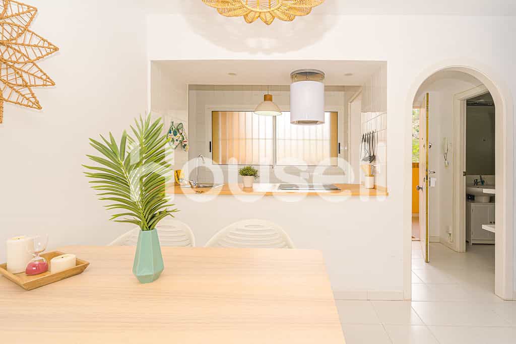 Condominium in Benidorm, Comunidad Valenciana 11616752