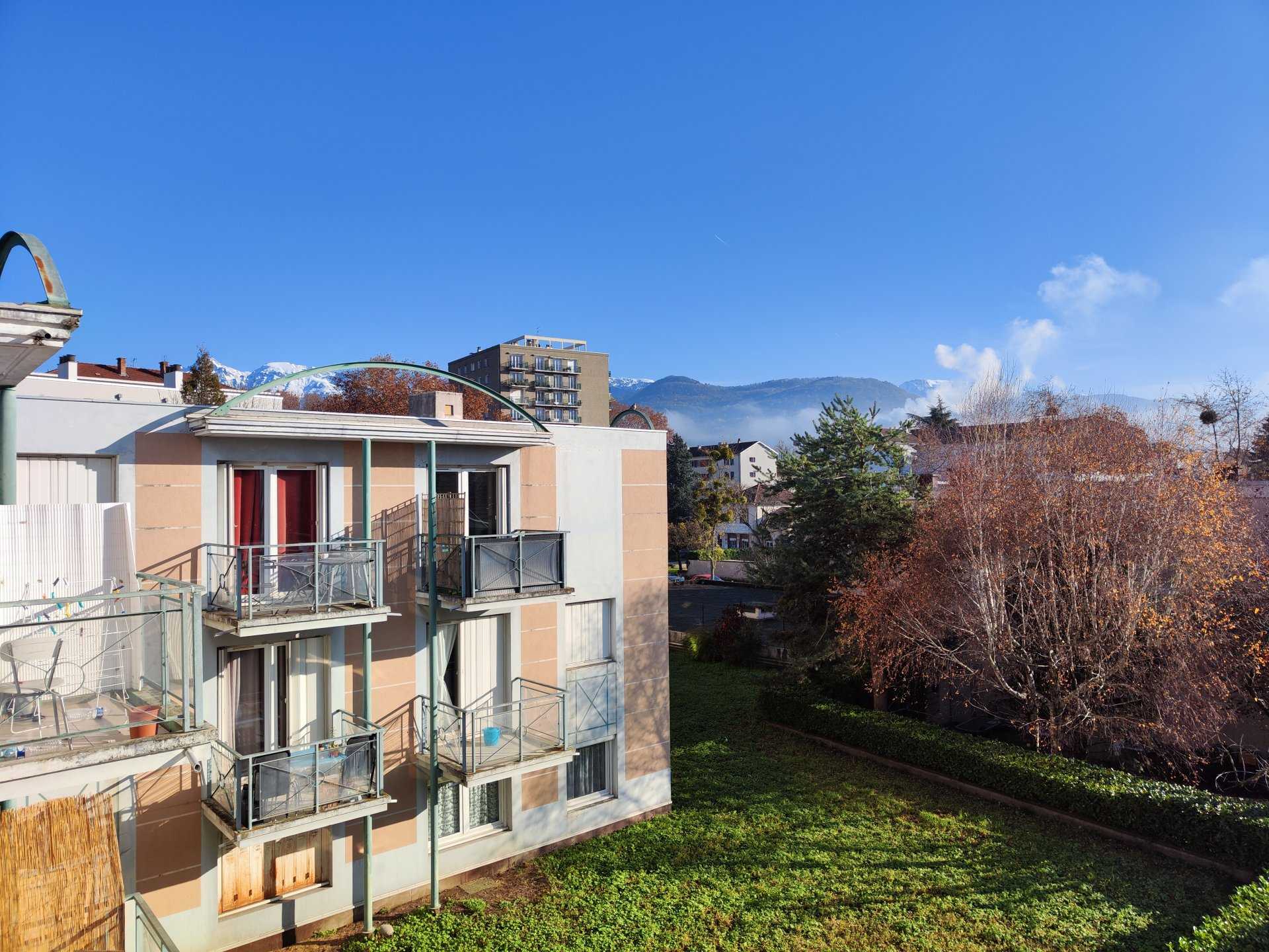Condominium in Grenoble, Isère 11616785