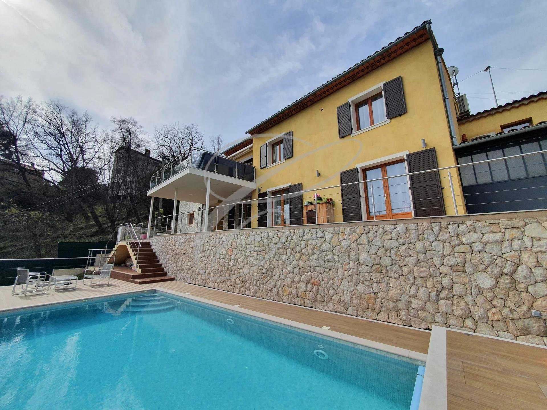 rumah dalam Menton, Provence-Alpes-Côte d'Azur 11616803