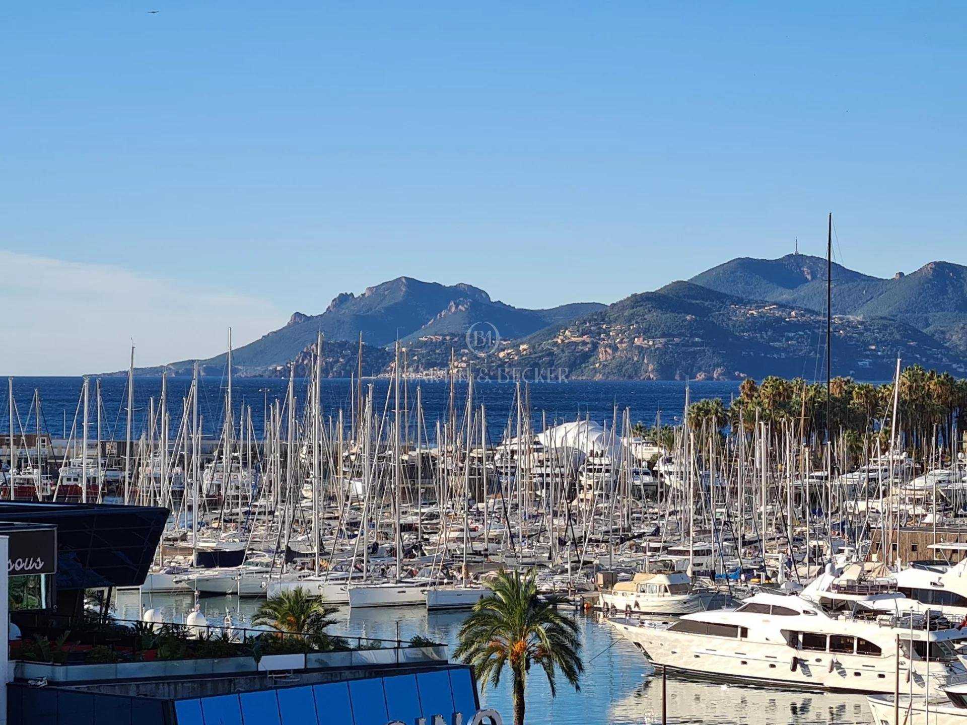Résidentiel dans Cannes, Alpes-Maritimes 11616851