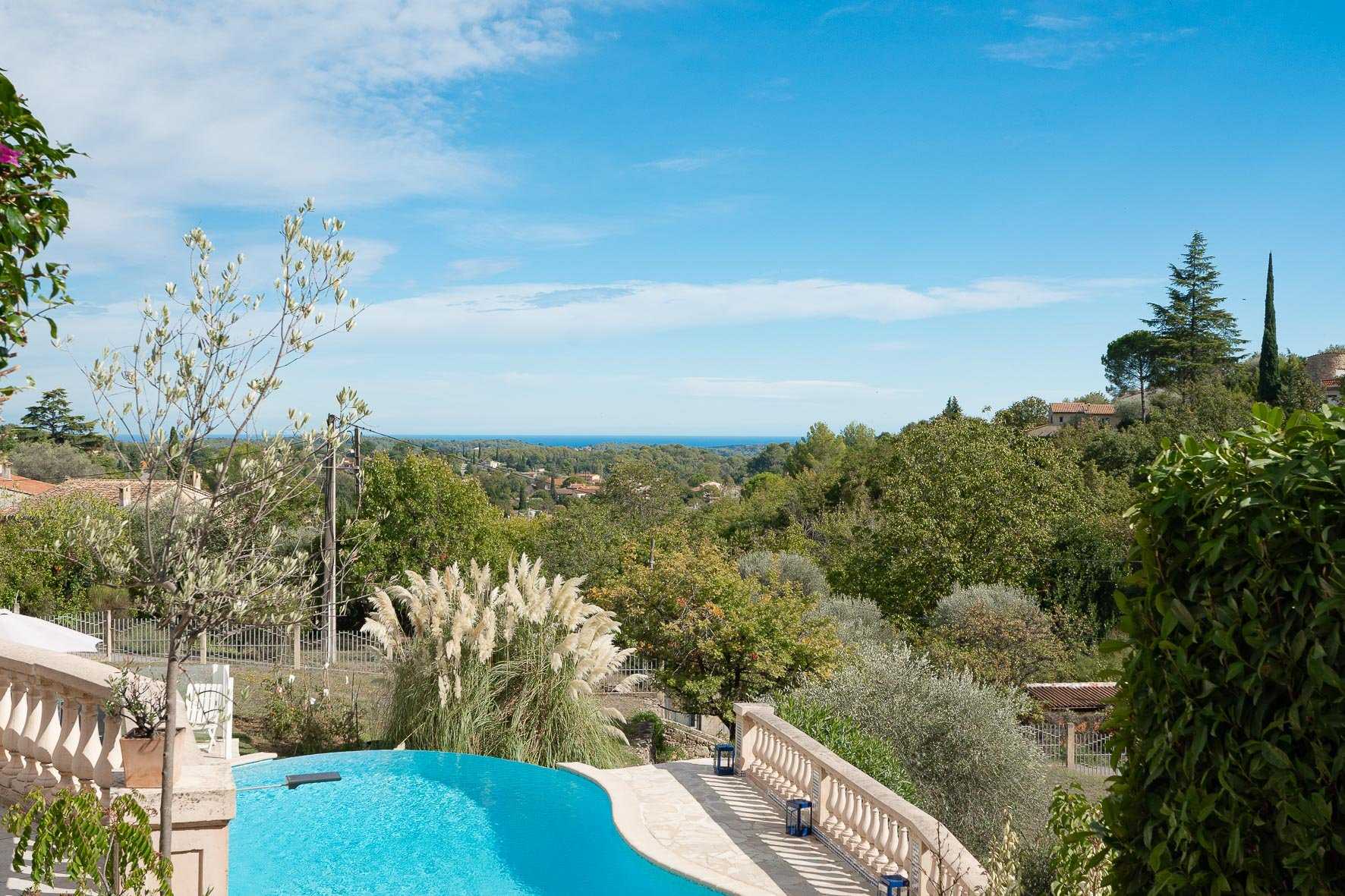 Other in Mazan, Provence-Alpes-Cote d'Azur 11616856