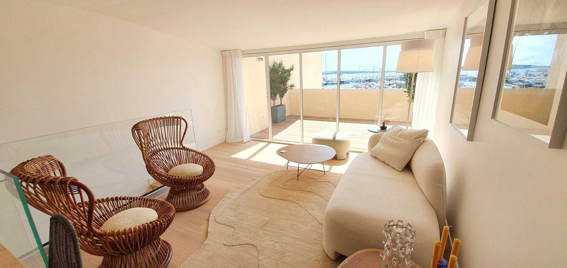 公寓 在 Cannes, Alpes-Maritimes 11616859
