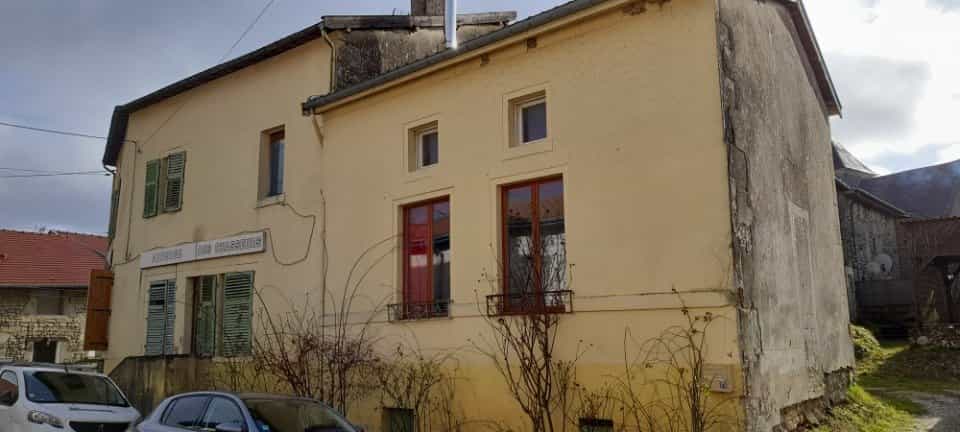 Osakehuoneisto sisään Bazincourt-sur-Saulx, Meuse 11616884