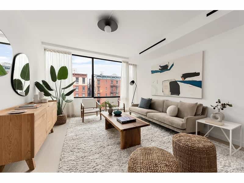 Condominium in New York, New York 11617490