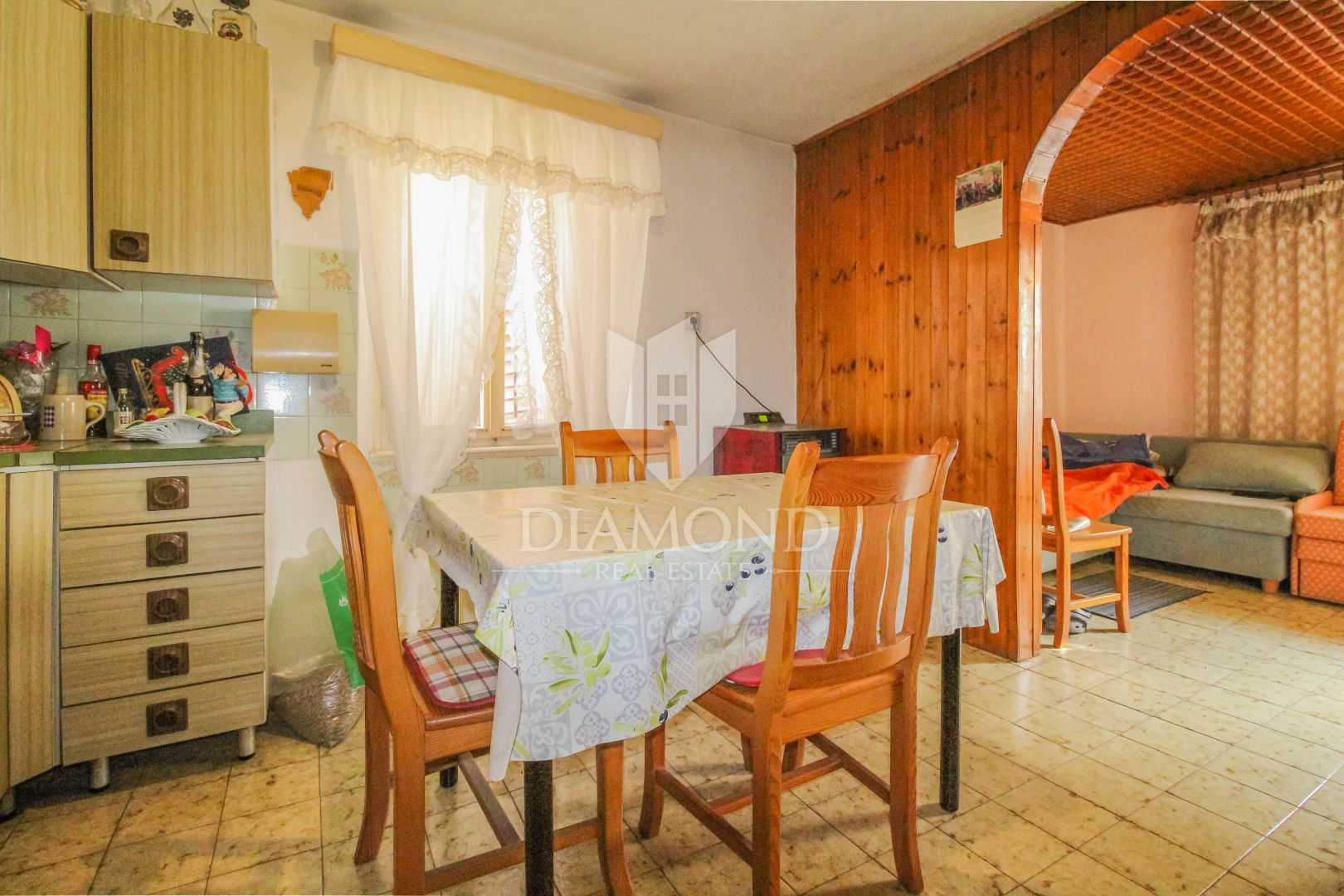 Talo sisään Brtonigla, Istria County 11618221