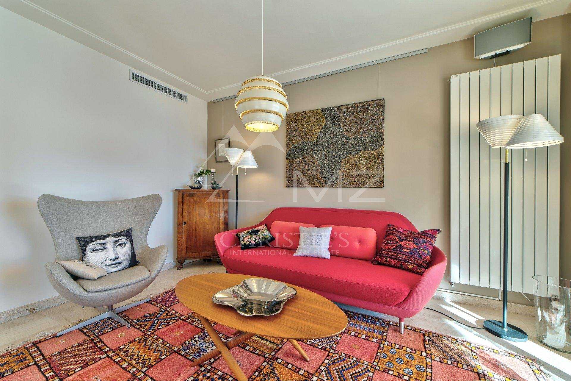 公寓 在 Roquebrune, Provence-Alpes-Cote d'Azur 11618266