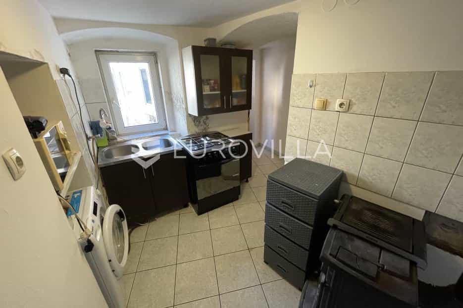 Condominium dans Senj, Licko-Senjska Zupanija 11618453
