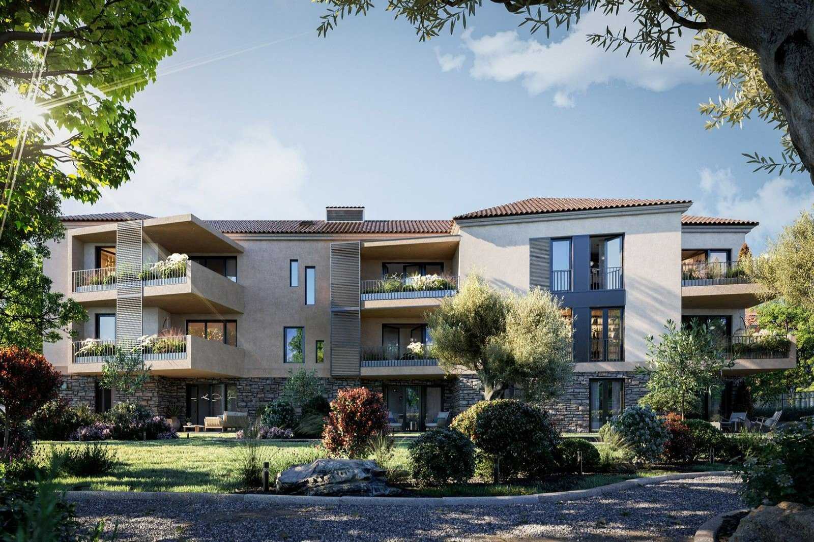 Condominium in Saint-Tropez, Provence-Alpes-Cote d'Azur 11619012