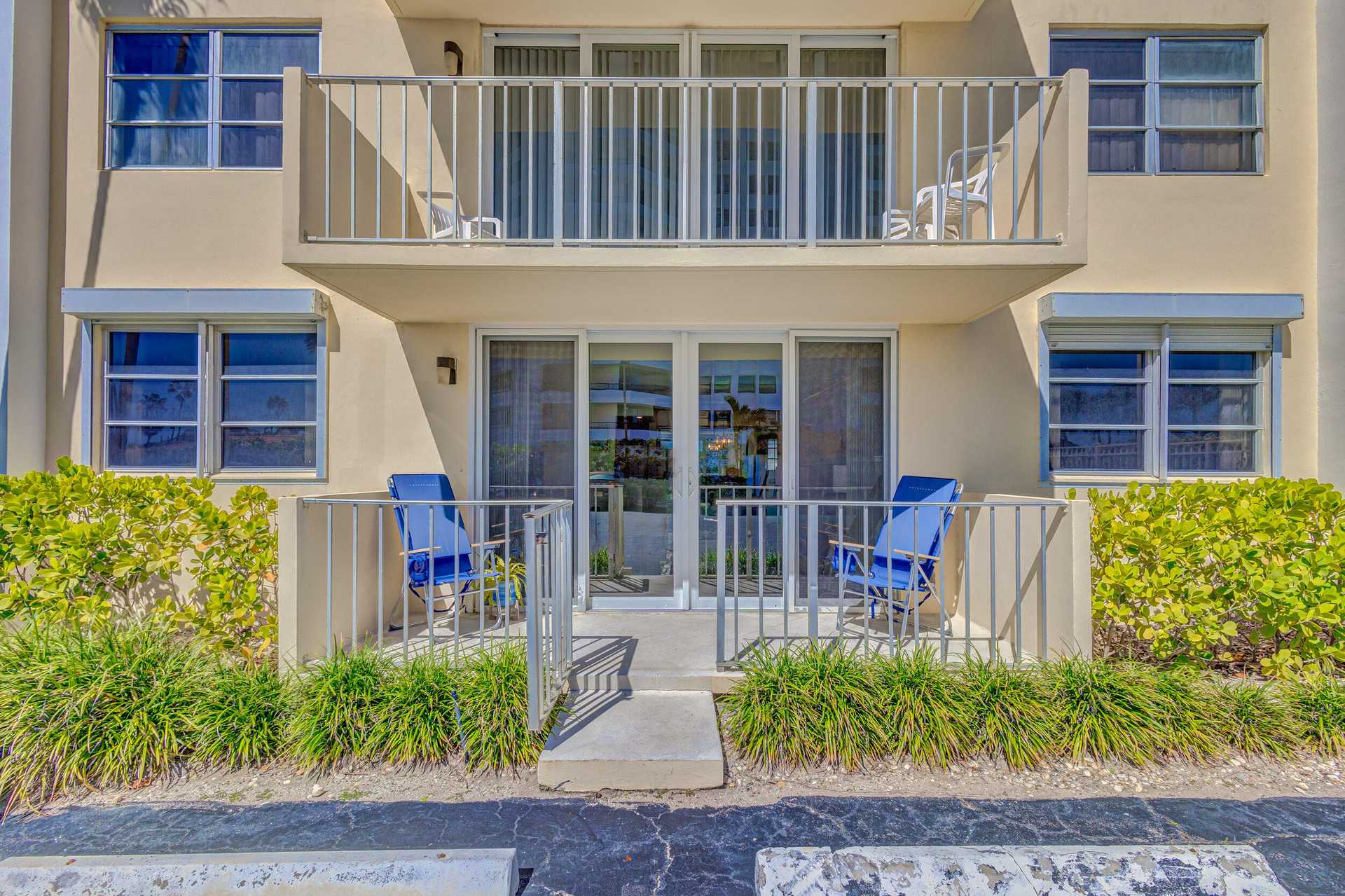 公寓 在 朱諾海灘, 佛羅里達 11620031