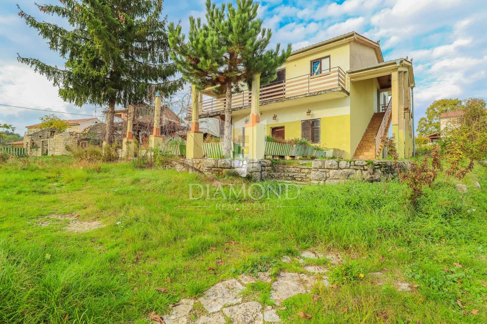 casa en Momjan, Istria County 11620344