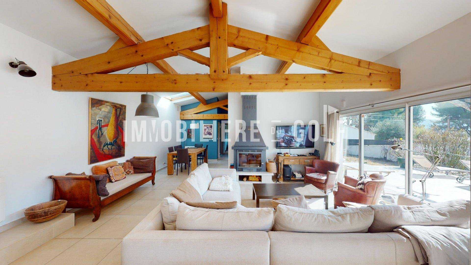 Talo sisään Les Boyers, Provence-Alpes-Cote d'Azur 11620434