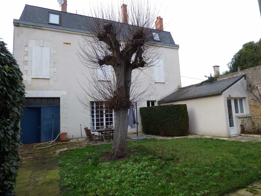 집 에 Thouars, Deux-Sèvres 11620444