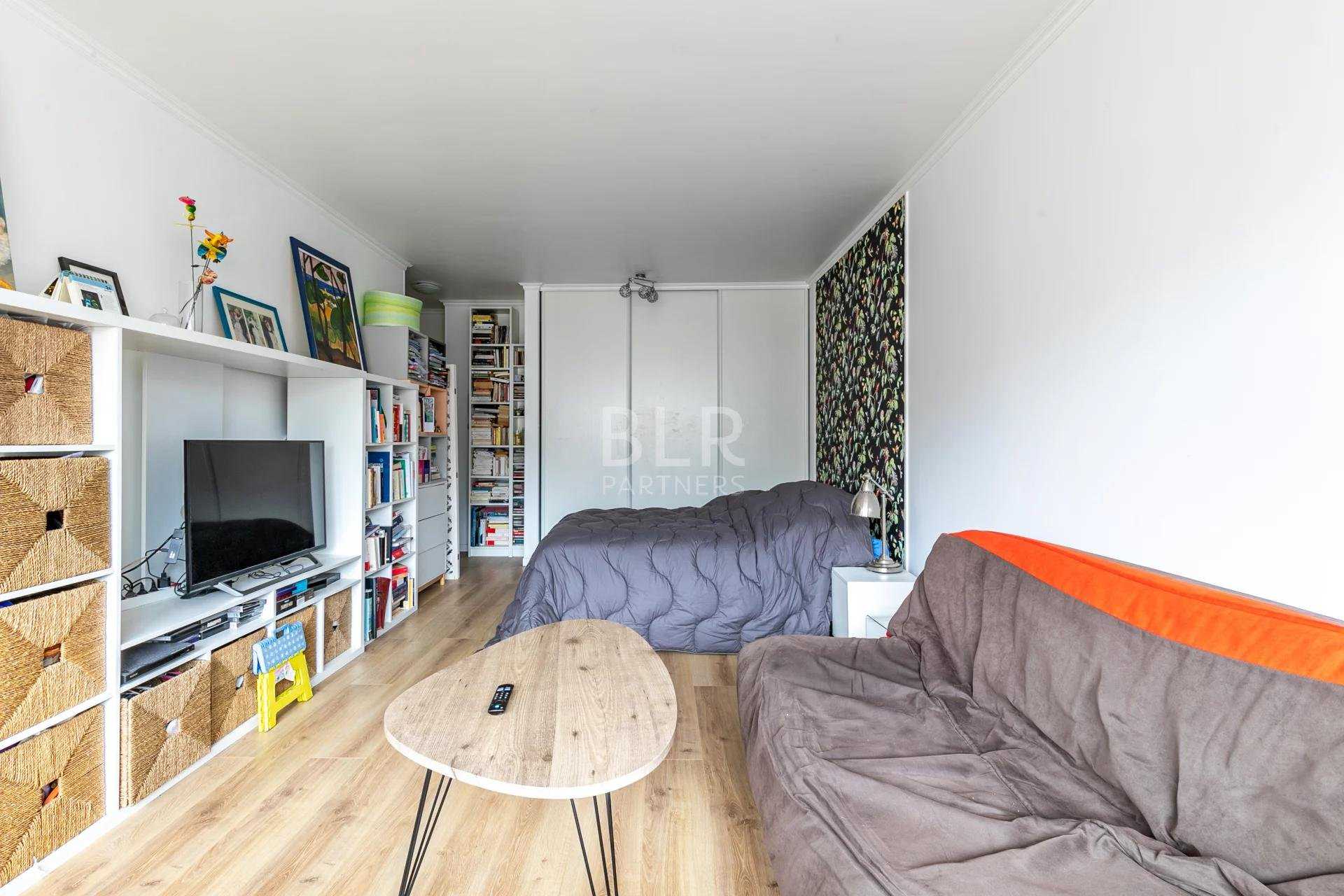 Квартира в Шарантон-ле-Пон, Іль-де-Франс 11620447