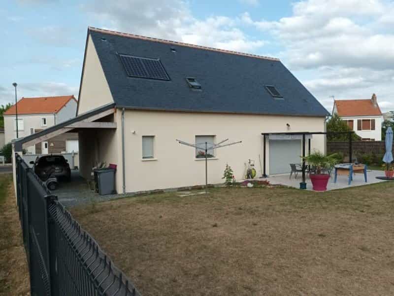 Будинок в Montbazon, Indre-et-Loire 11620456