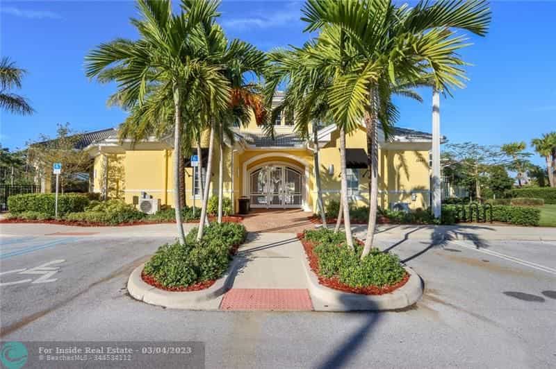 Будинок в Port St. Lucie, Florida 11620873