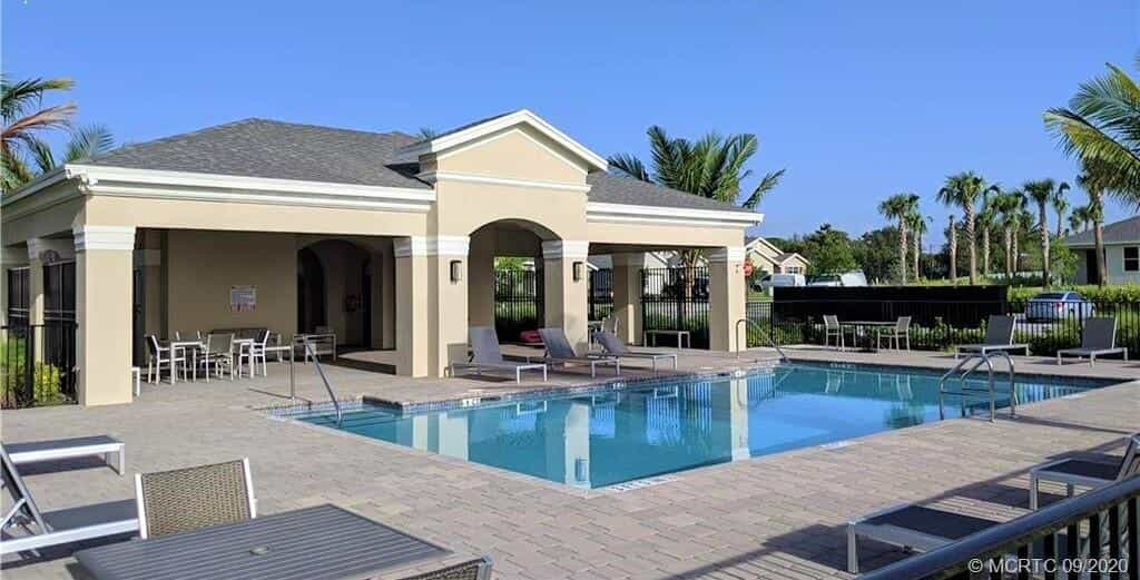 House in Ocean Breeze, Florida 11620922