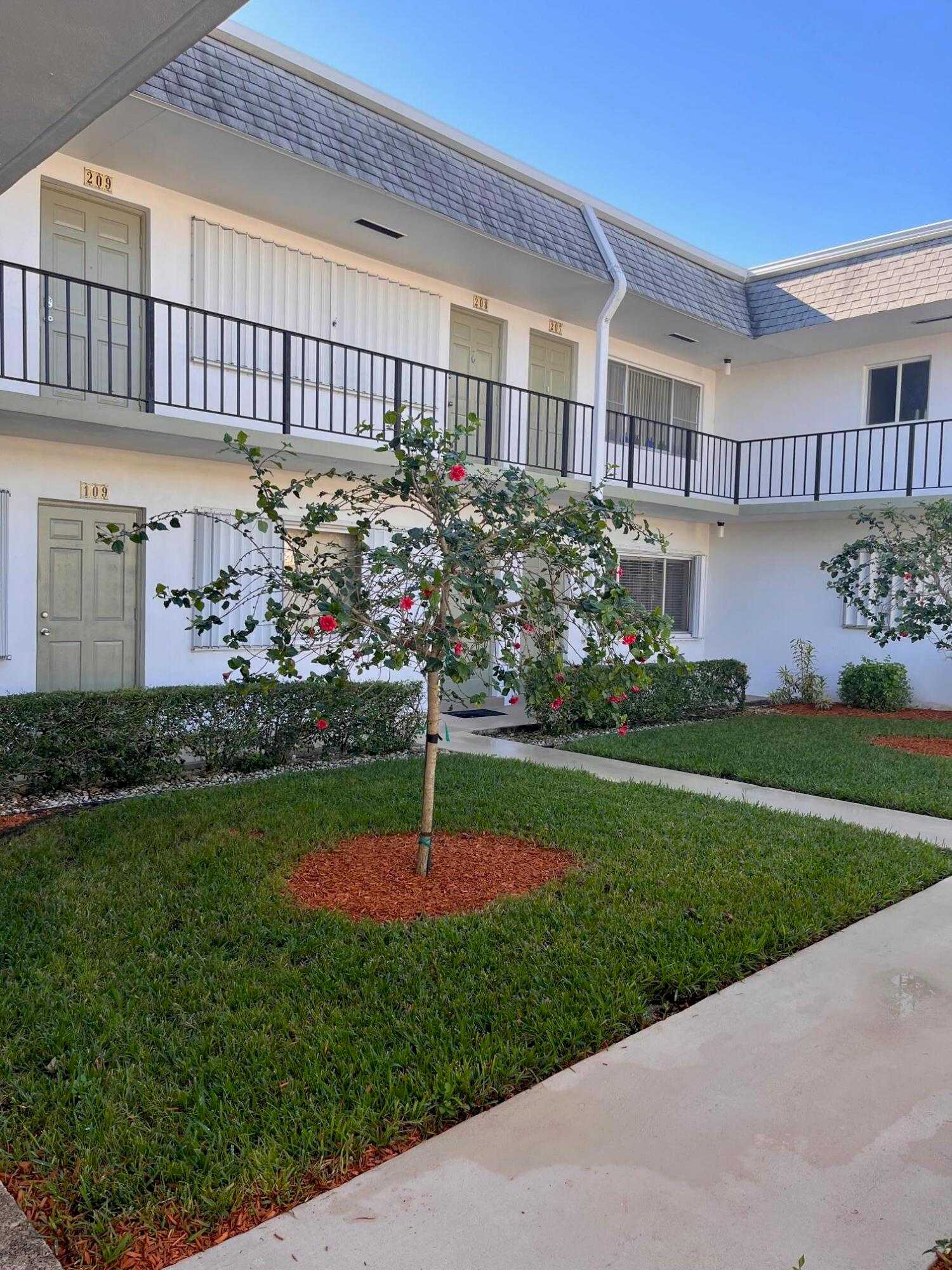 Condominium in Lake Worth, Florida 11620954