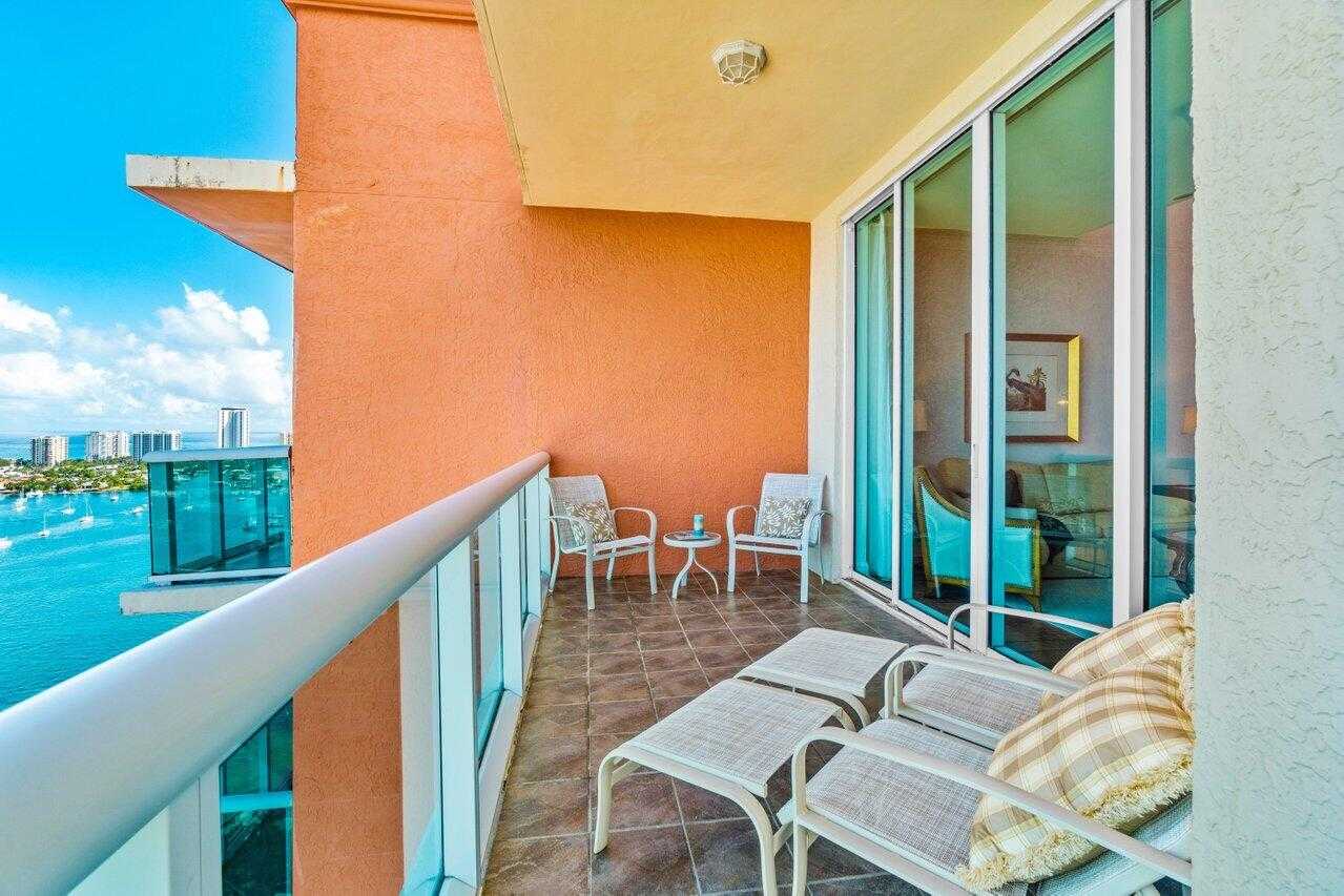 بيت في Riviera Beach, Florida 11620990