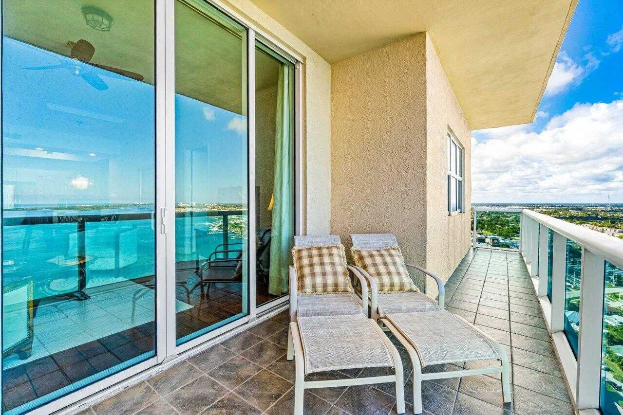 房子 在 Riviera Beach, Florida 11620990