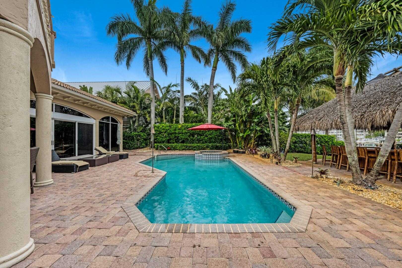 House in West Palm Beach, Florida 11620998