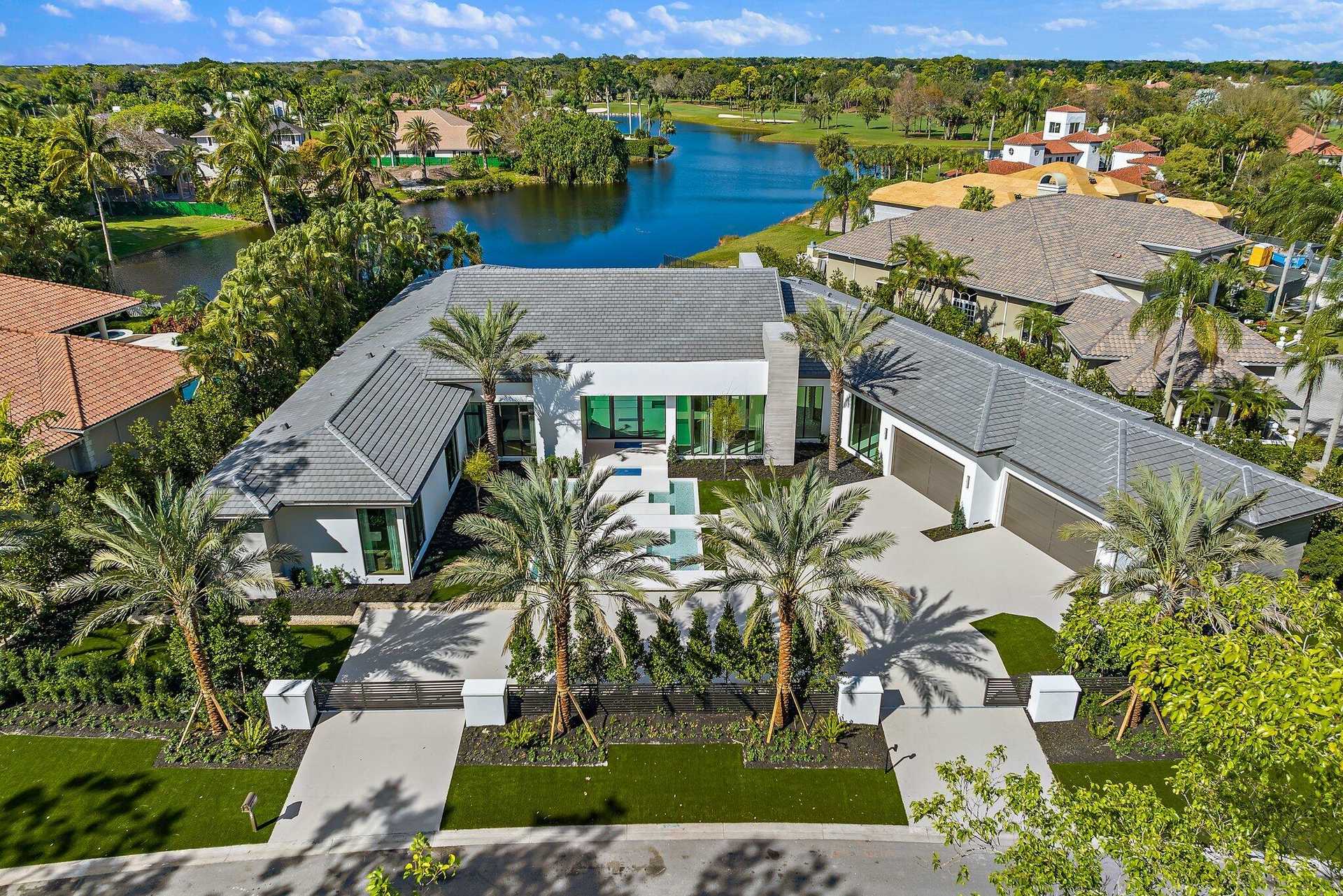 House in Palm Beach Gardens, Florida 11621056