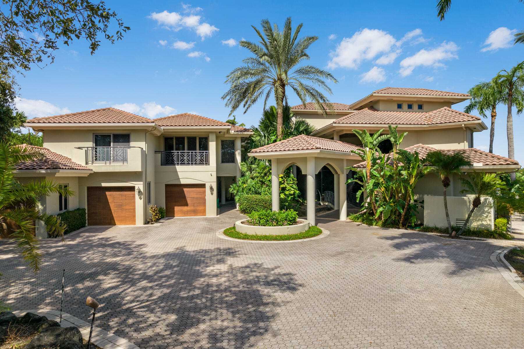 House in Jupiter, Florida 11621077