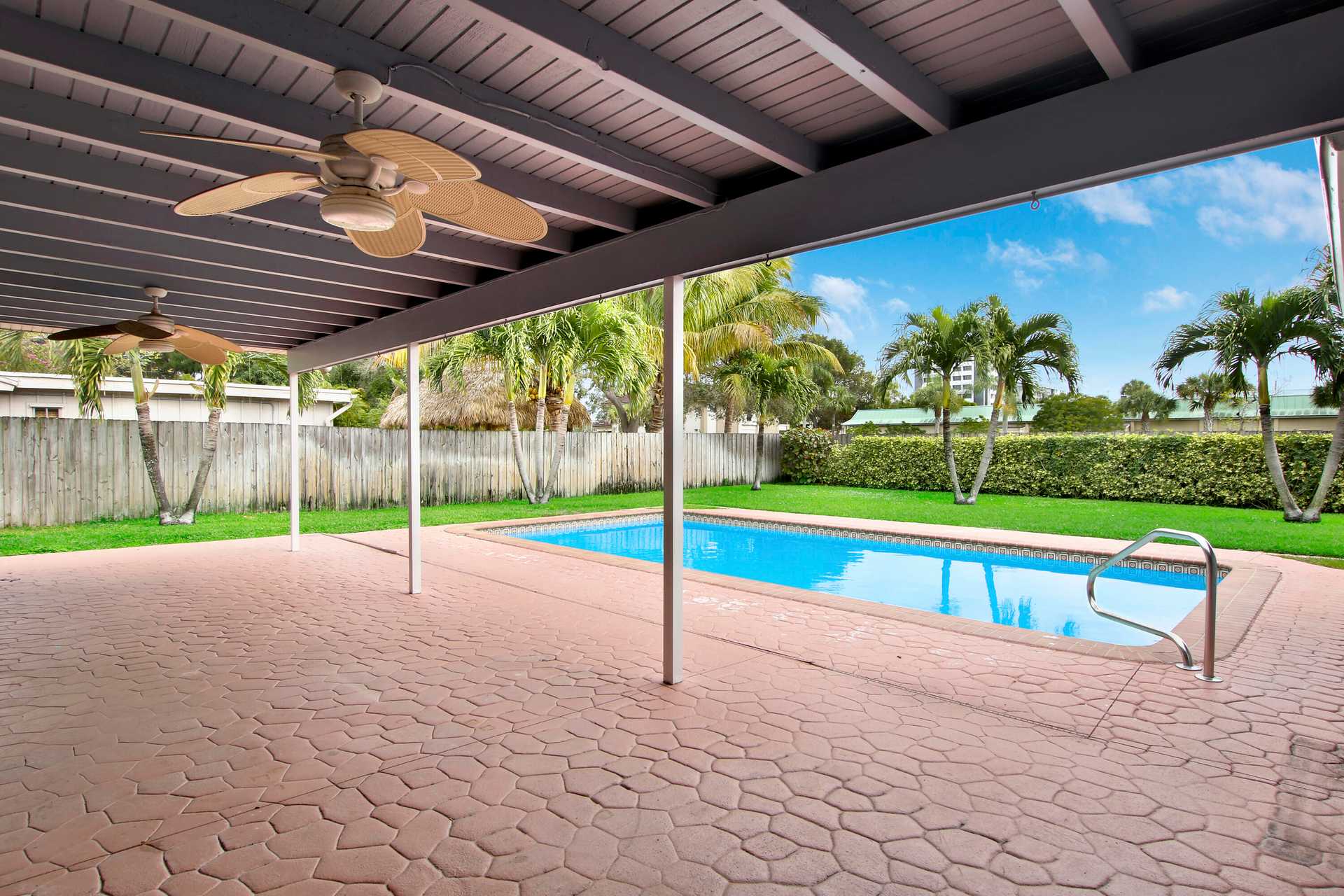 House in Palm Beach Gardens, Florida 11621081