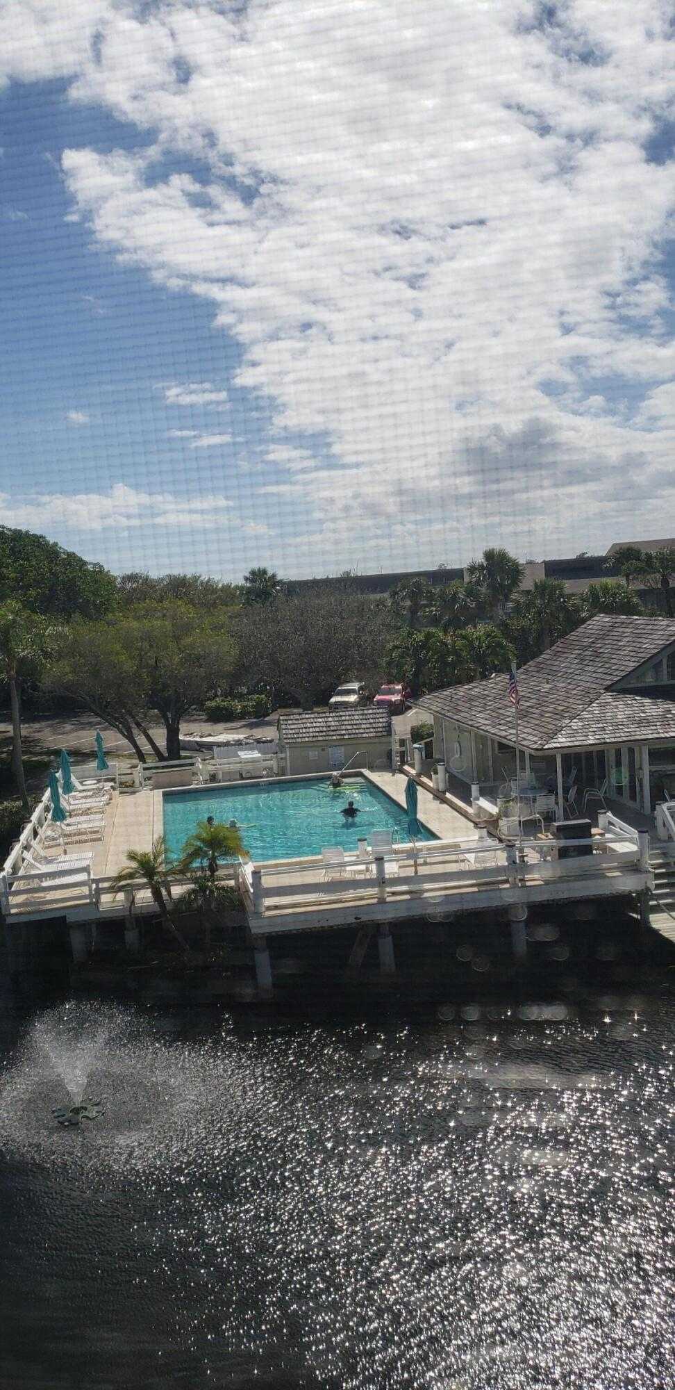 House in Stuart, Florida 11621088
