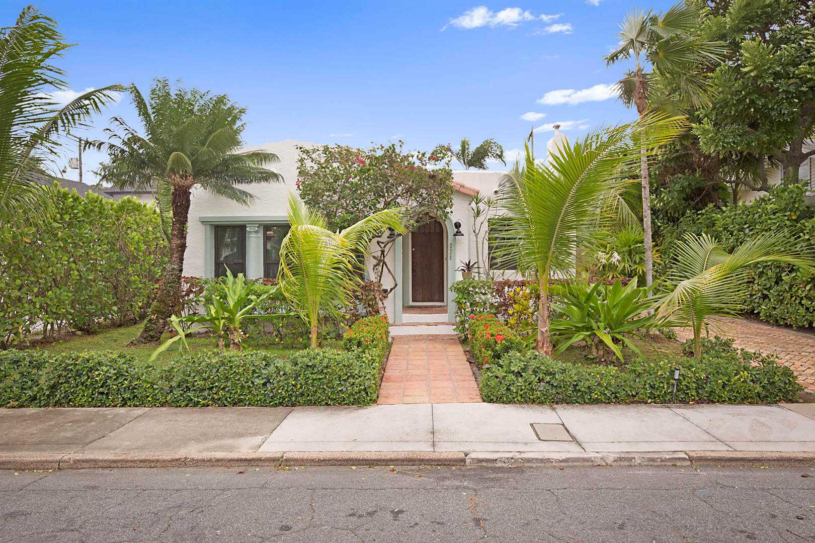 House in Palm Beach, Florida 11621168