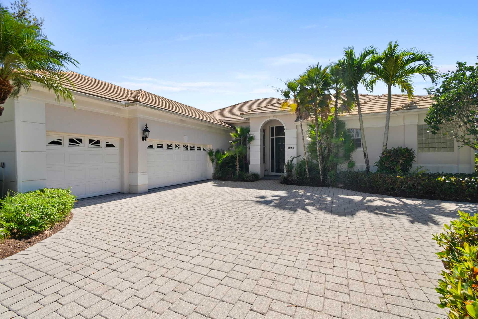 Residential in West Palm Beach, Florida 11621214