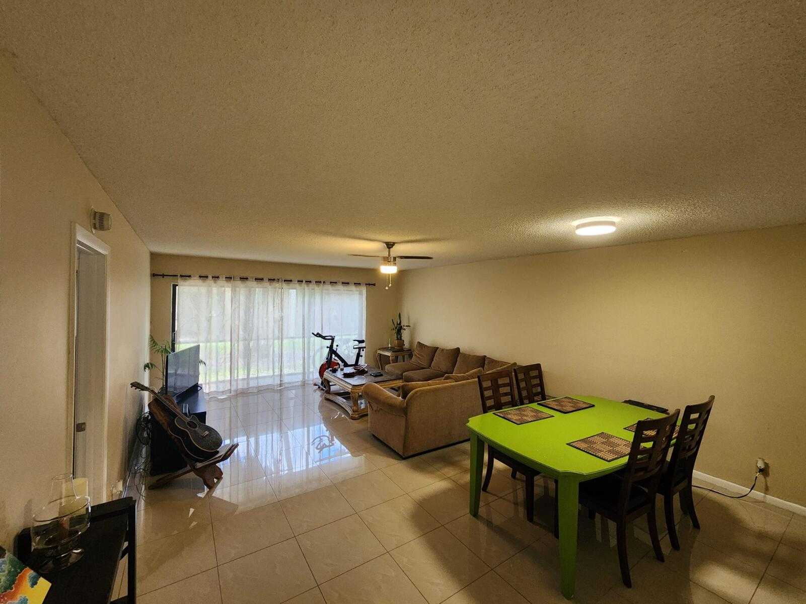 Condominium in Hammondville, Florida 11621234