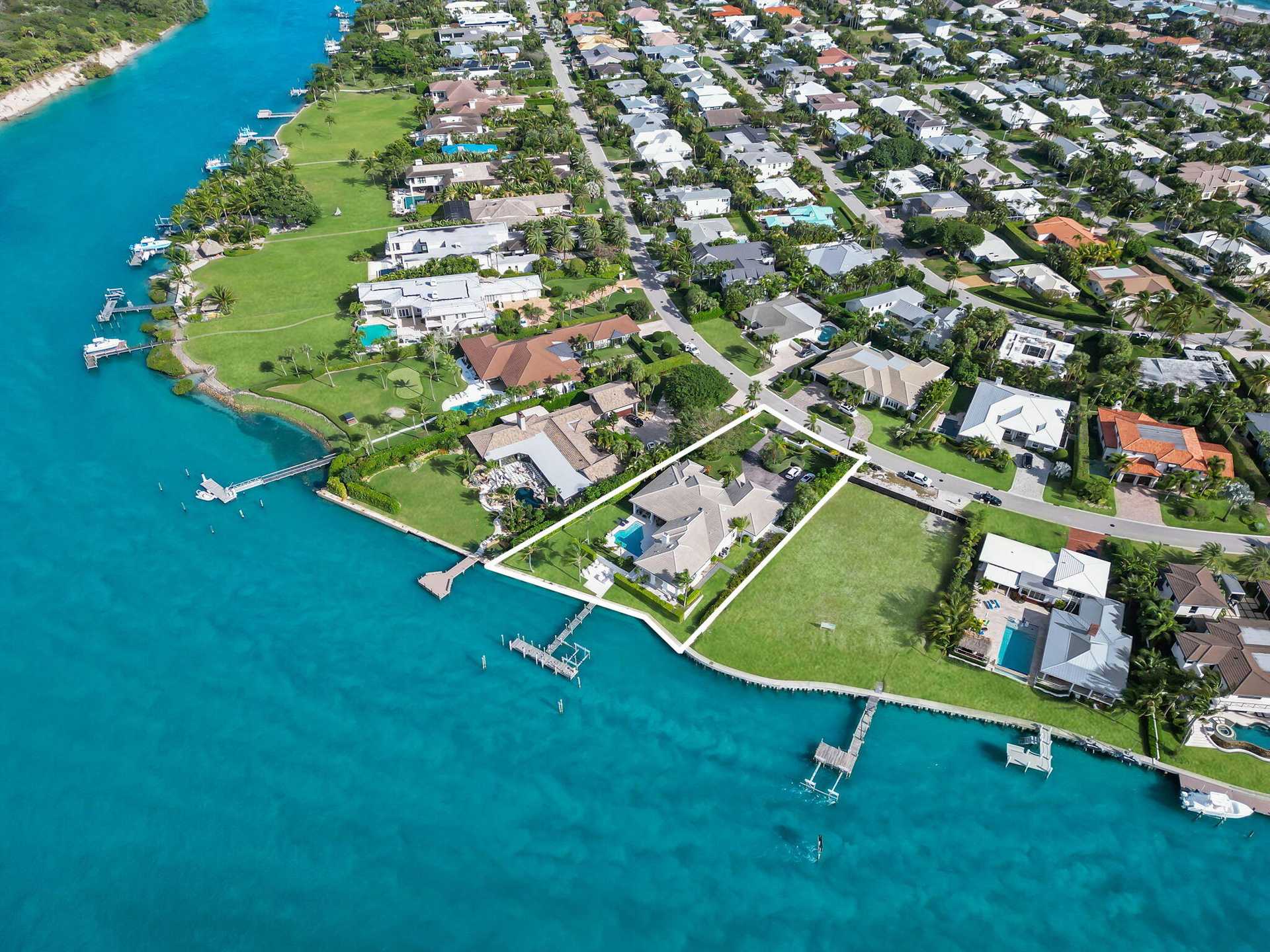 House in Jupiter Inlet Colony, Florida 11621237