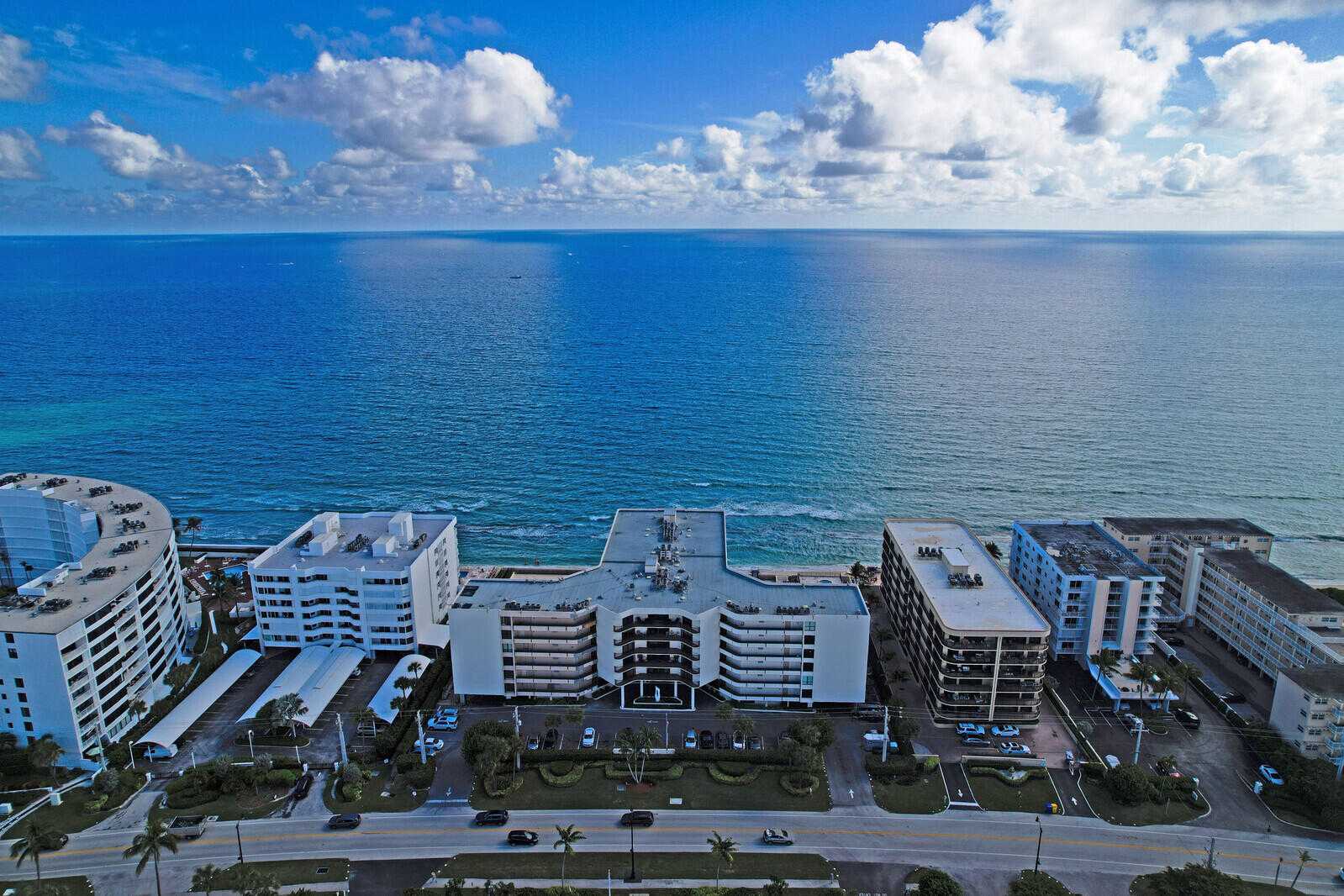 Condominium in South Palm Beach, Florida 11621263