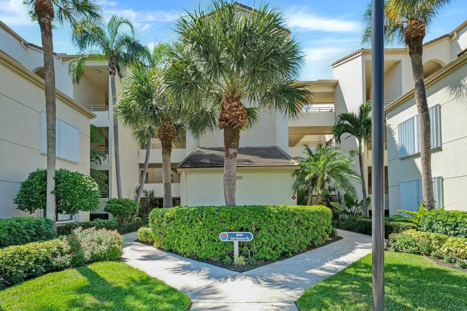 Condominium in Juno Ridge, Florida 11621272