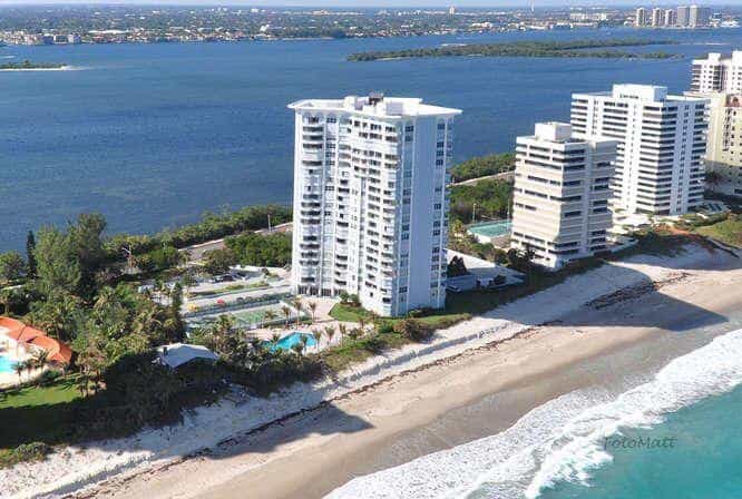 Condominium in West Palm Beach, Florida 11621281