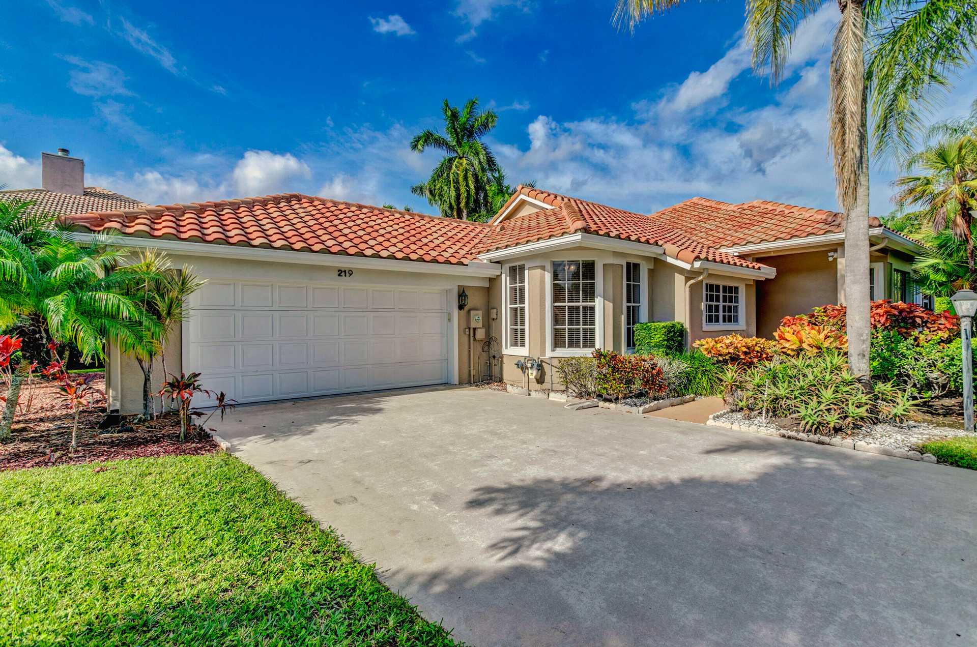 House in Palm Beach Gardens, Florida 11621328