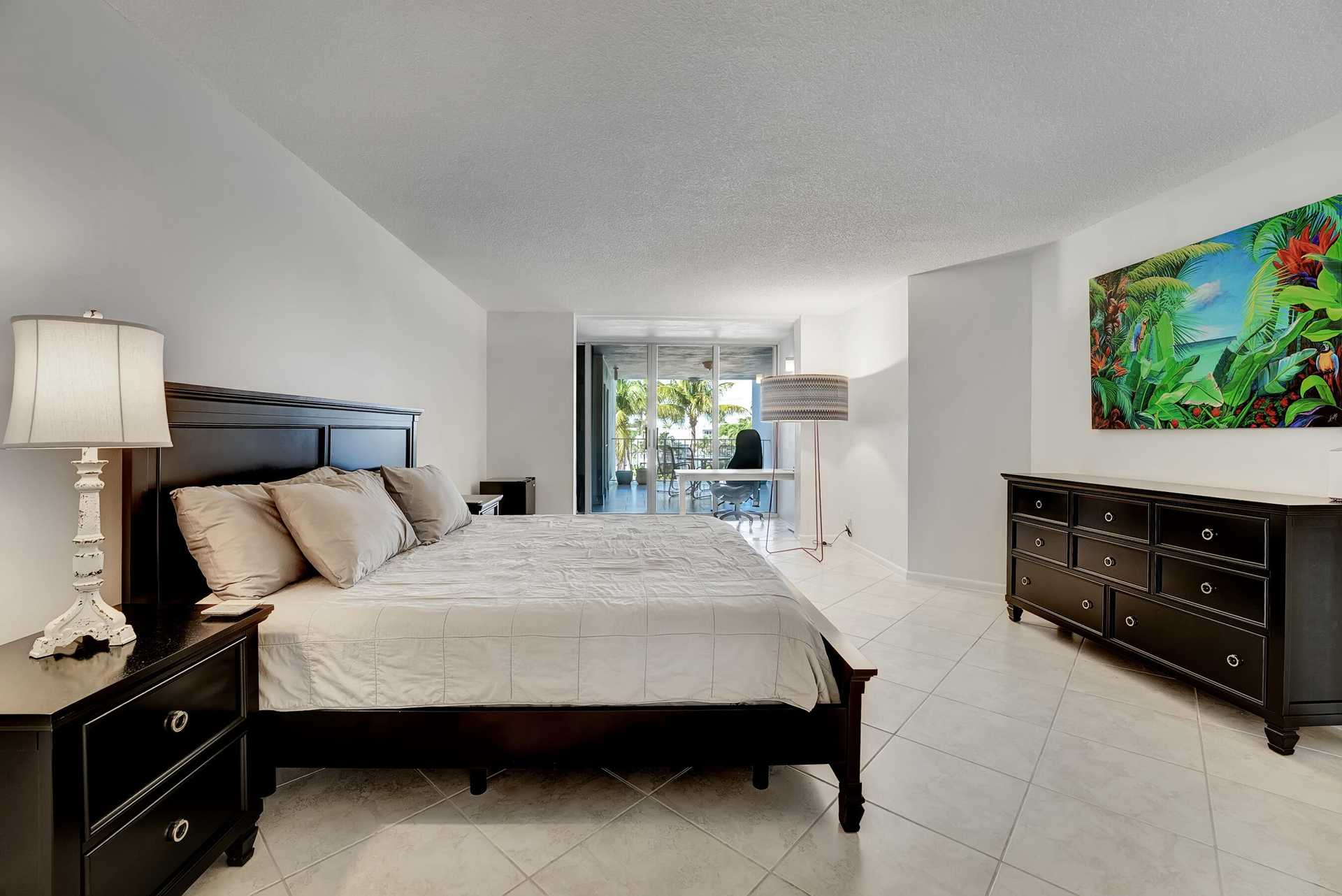 Condominium in South Palm Beach, Florida 11621359