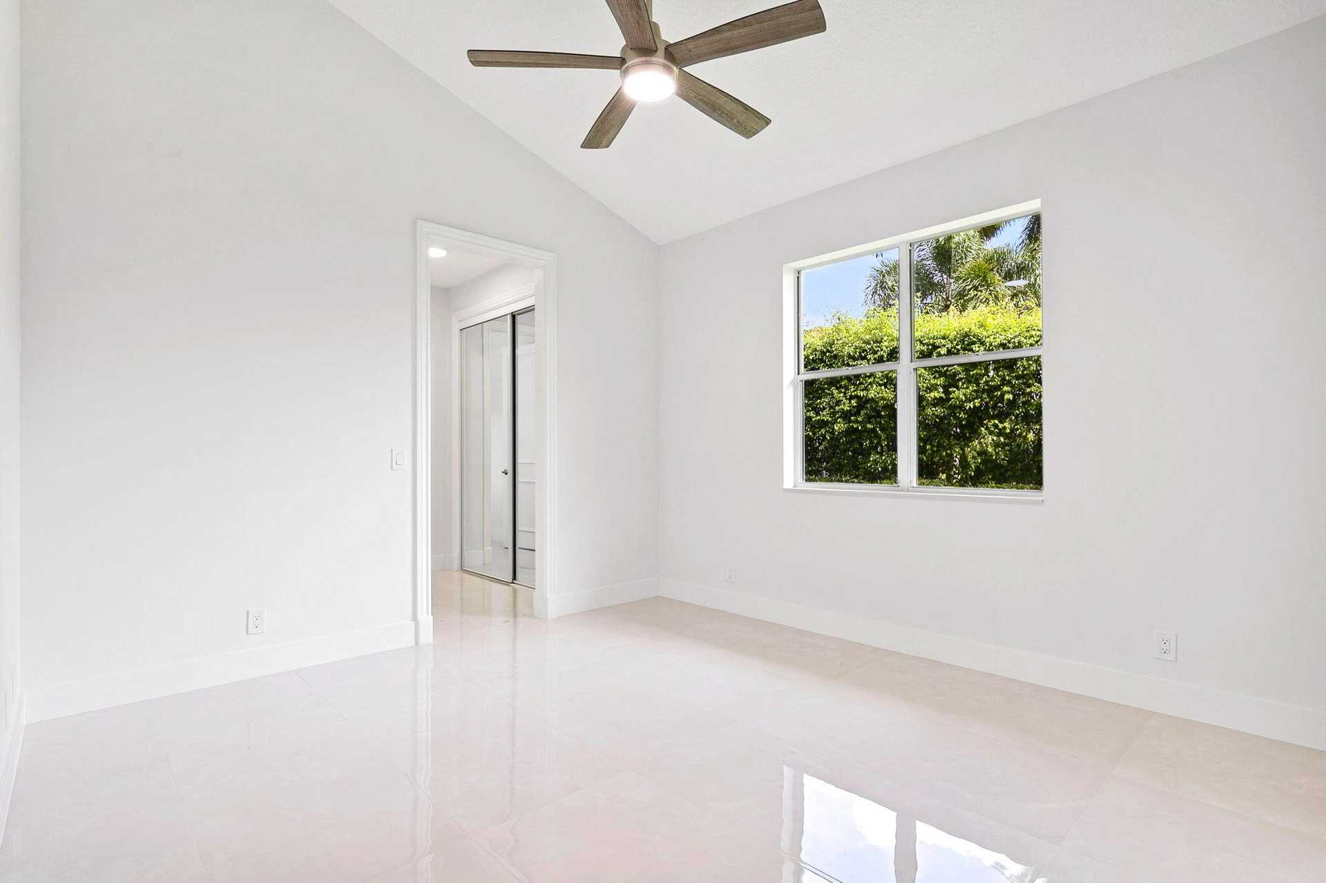 House in West Palm Beach, Florida 11621408