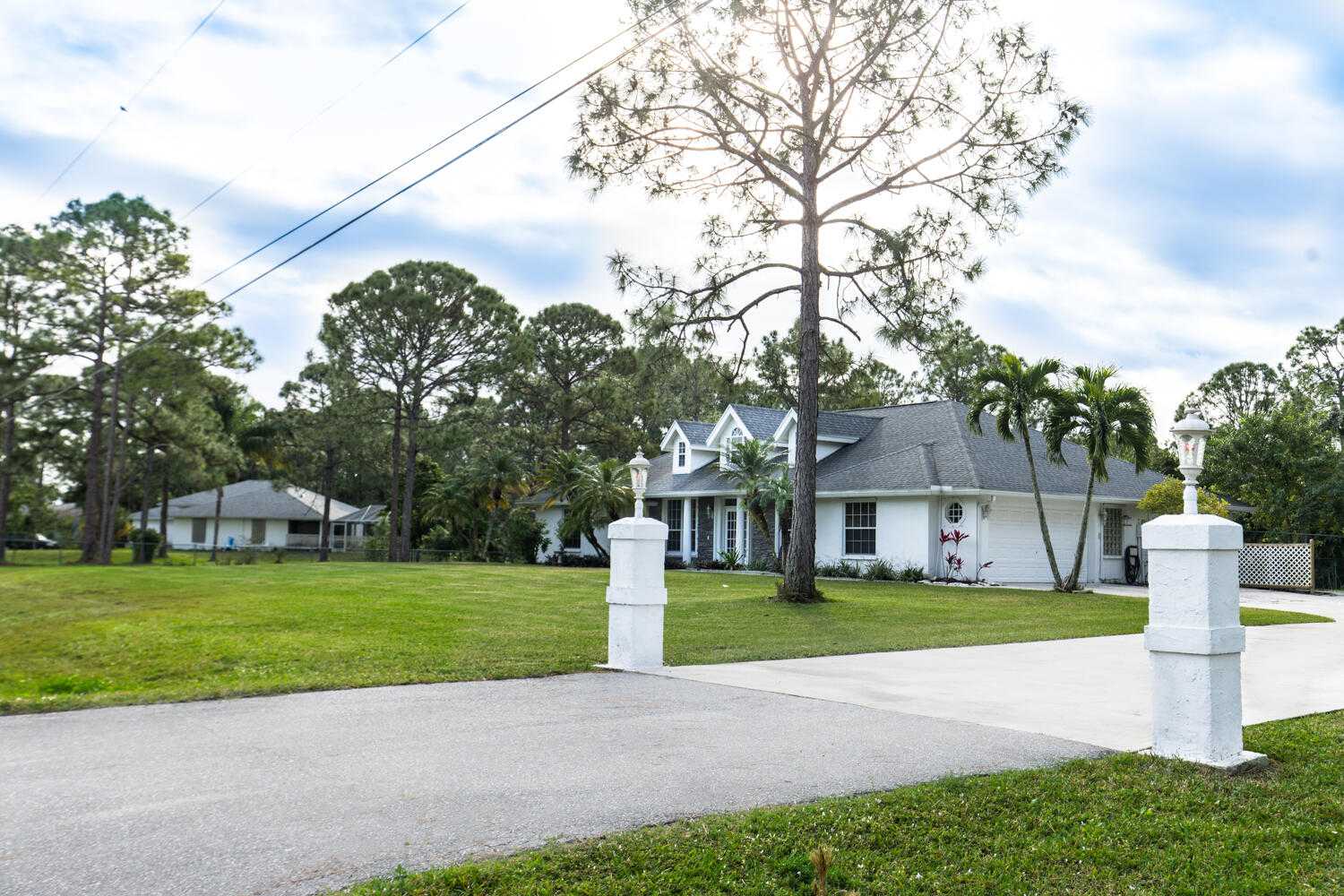 Dom w West Palm Beach, Florida 11621433