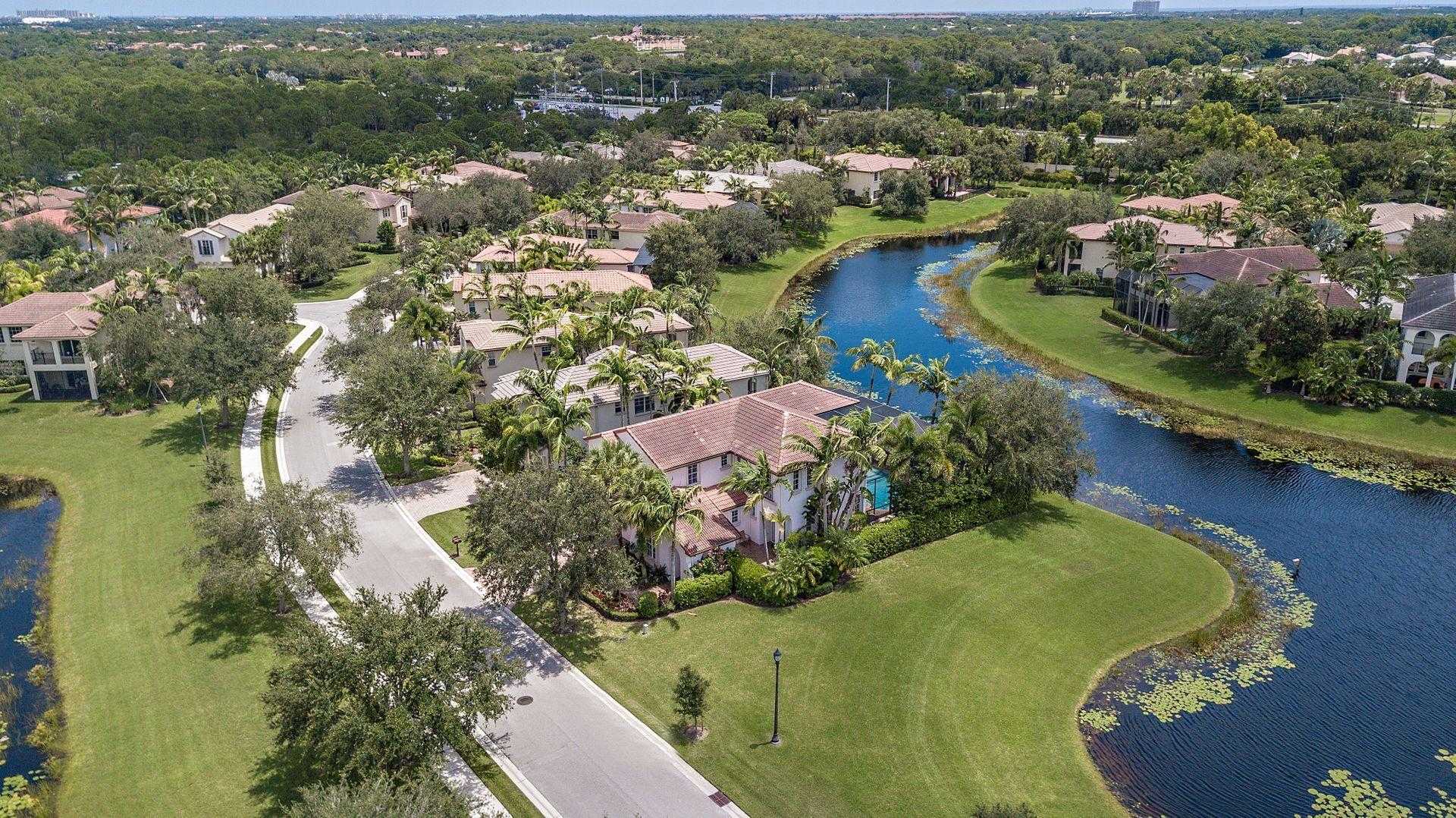 жилой дом в Palm Beach Gardens, Florida 11621453